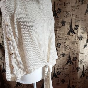 Blu-pepper cream sweater